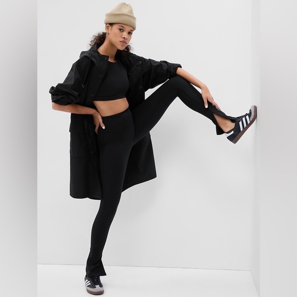 GapFit Recycled Sky High Rise Power Split-Hem Leggings